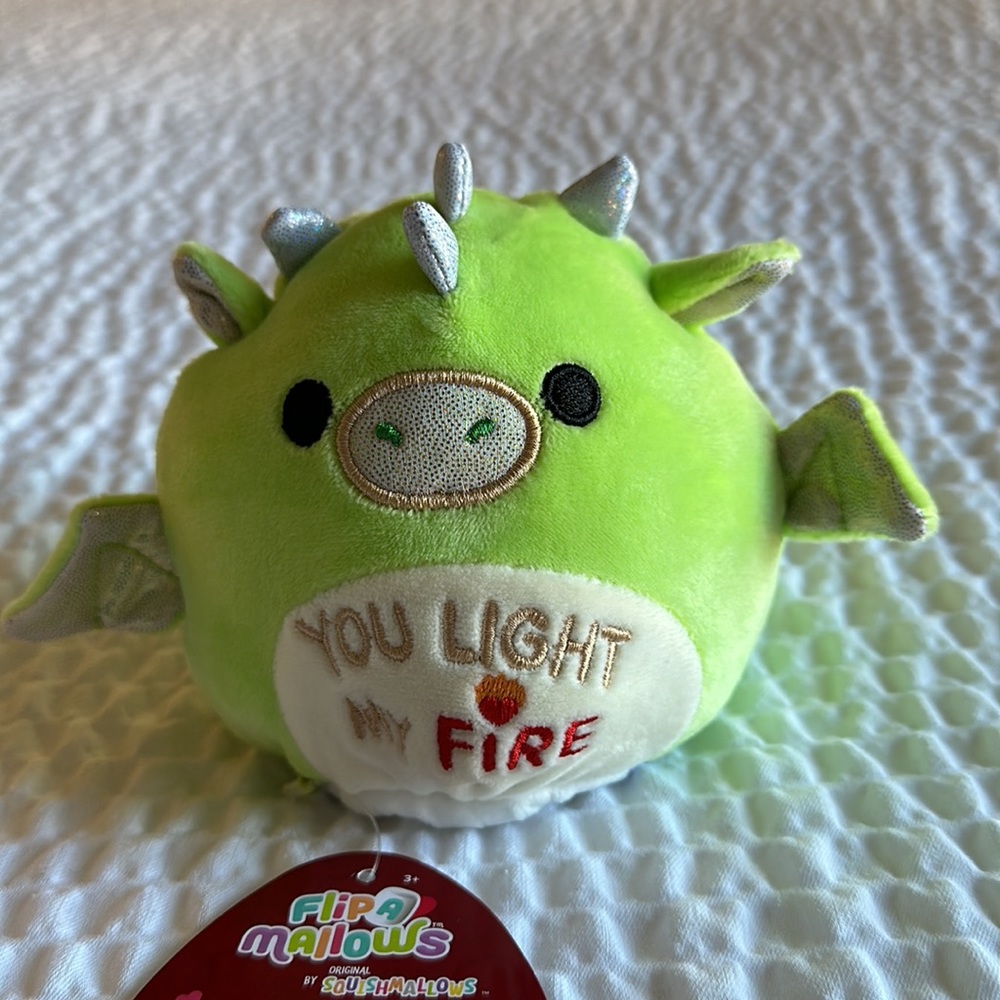 Squishmallow FlipAmallow Azizi & Ronisia